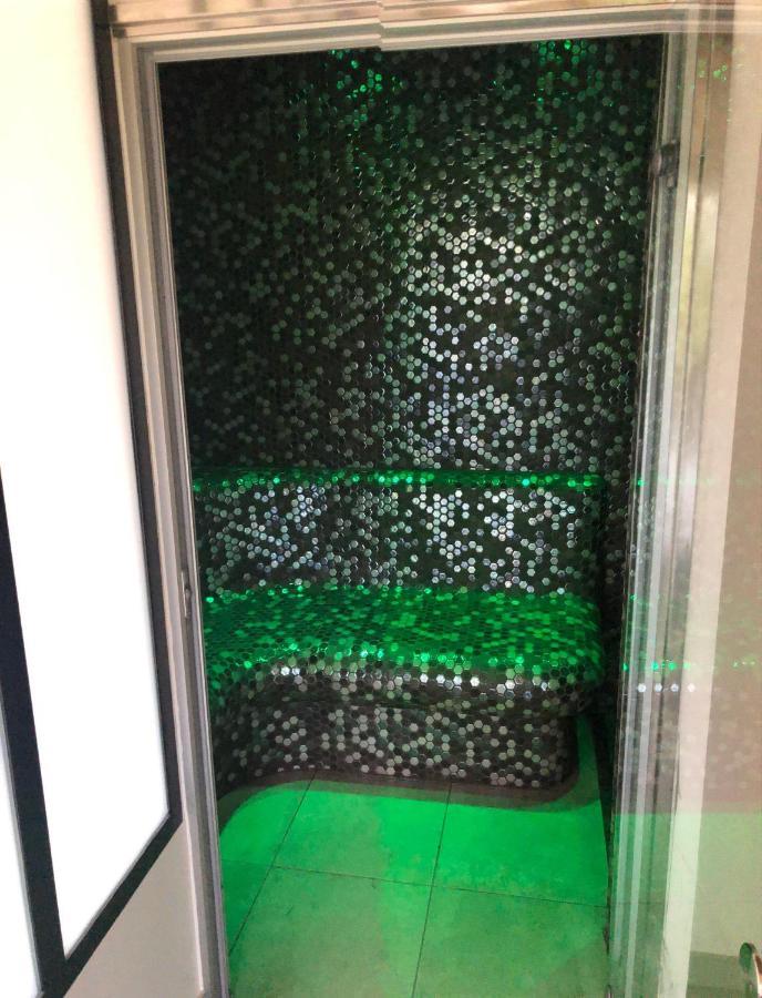 Bed & Breakfast Luxury Next To Eiffel Tower In The Center Of -